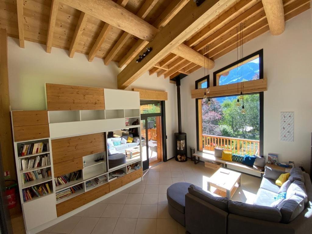 Chambres D'Hotes - B&B - Chalet Mountain Vibes เลอุชส์ ภายนอก รูปภาพ